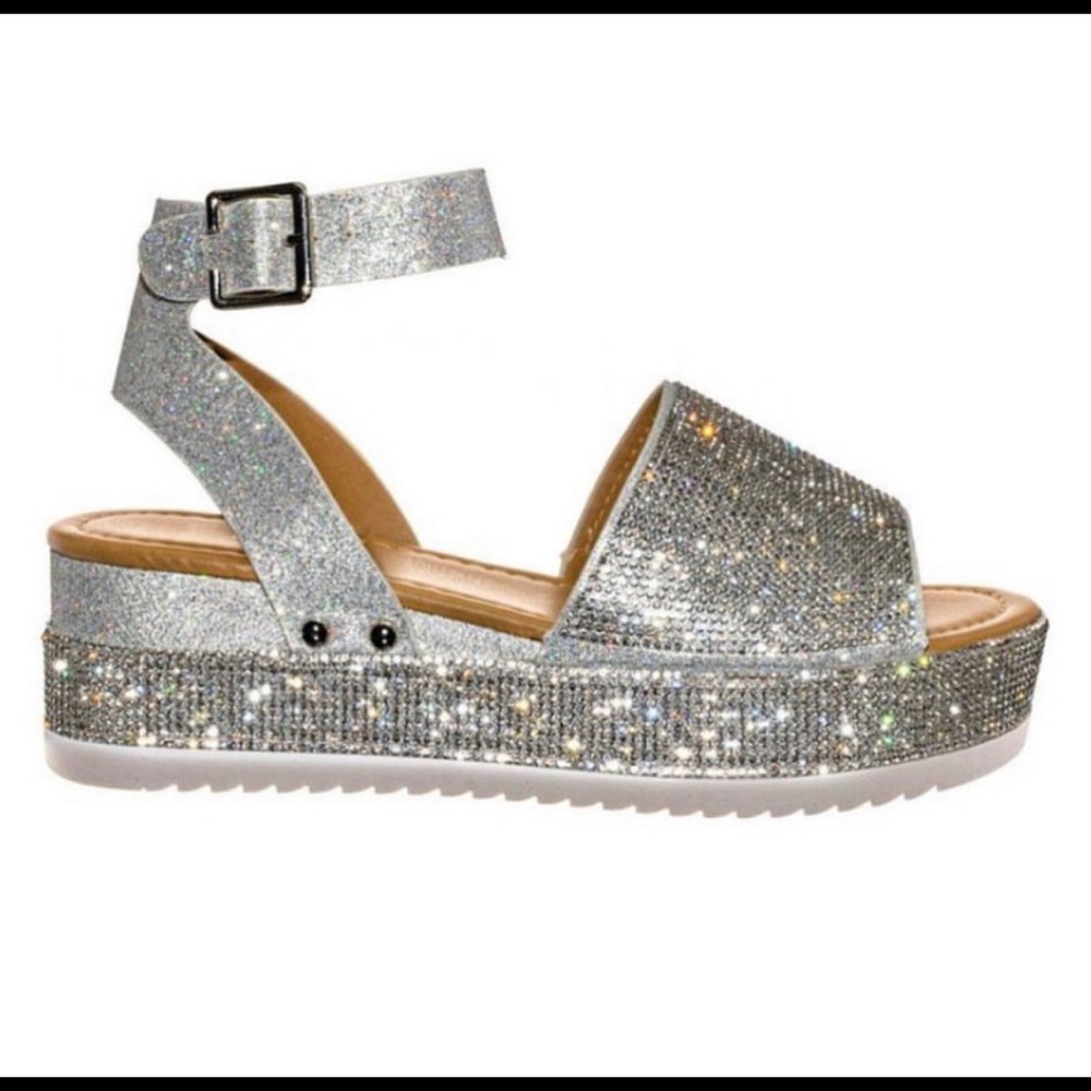 Summer sandals